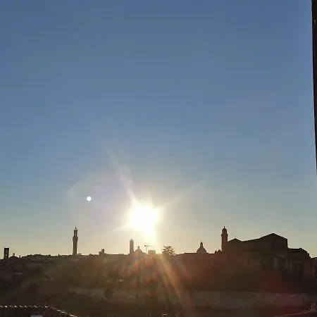 Affaccio Su Siena,vicino Al Centro, Con Garage Appartamento Siena